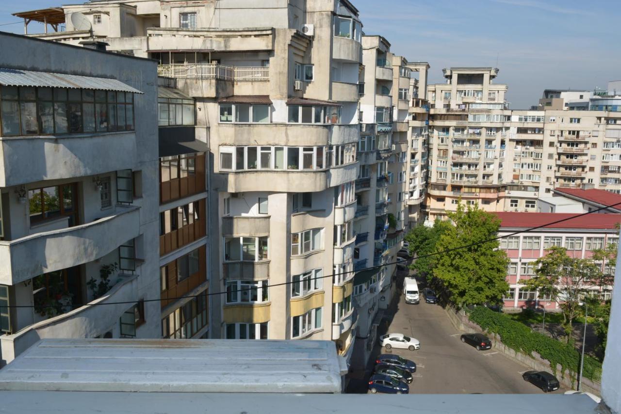 Iulia Studio 9 Bucarest Extérieur photo